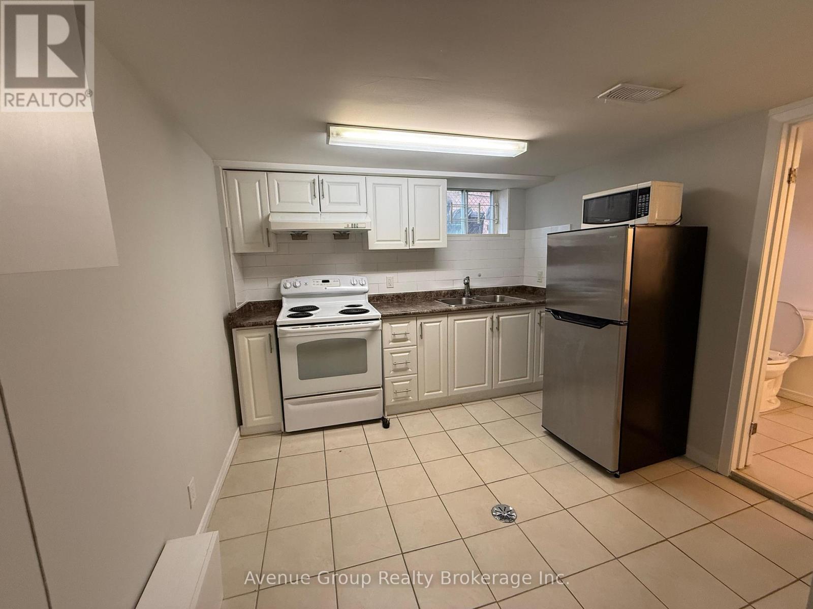 Lower - 21 Bellbrook Road, Toronto, Ontario  M1S 1K1 - Photo 8 - E13017740