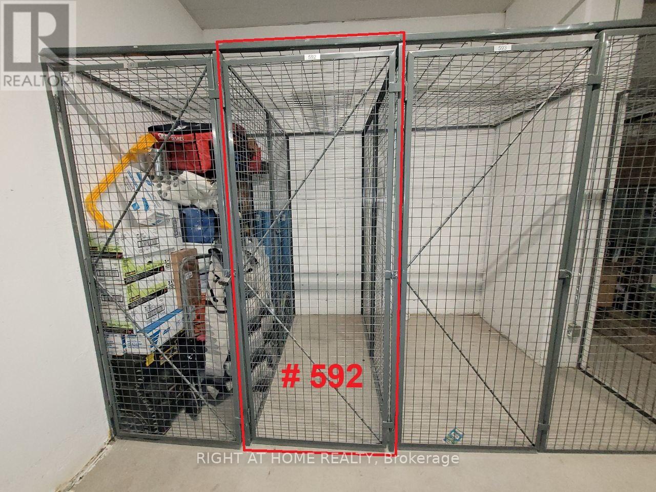 911 - 2 Steckley House Lane, Richmond Hill, Ontario  L4S 0N4 - Photo 36 - N12885530