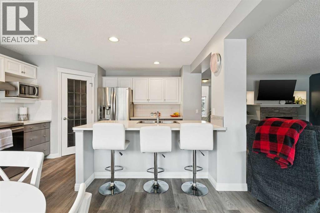 54 Chapala Grove Se, Calgary, Alberta  T2X 3V5 - Photo 8 - A2298683