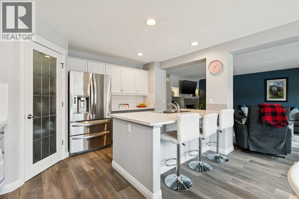 54 Chapala Grove Se, Calgary, Alberta  T2X 3V5 - Photo 9 - A2298683