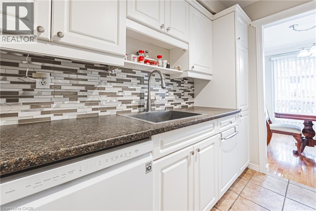 1576 Newlands Crescent Unit# 60, Burlington, Ontario  L7M 1V6 - Photo 10 - 40818838