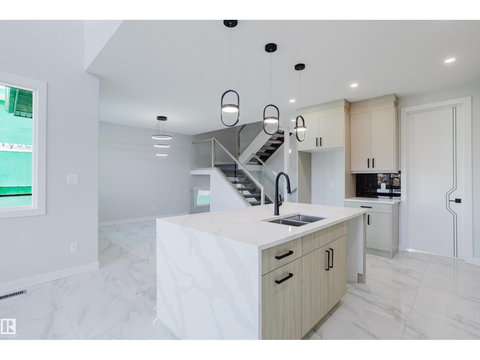 2038 Collip Crescent SW, Edmonton, Alberta  T6W 5B1 - Photo 24 - E4450683