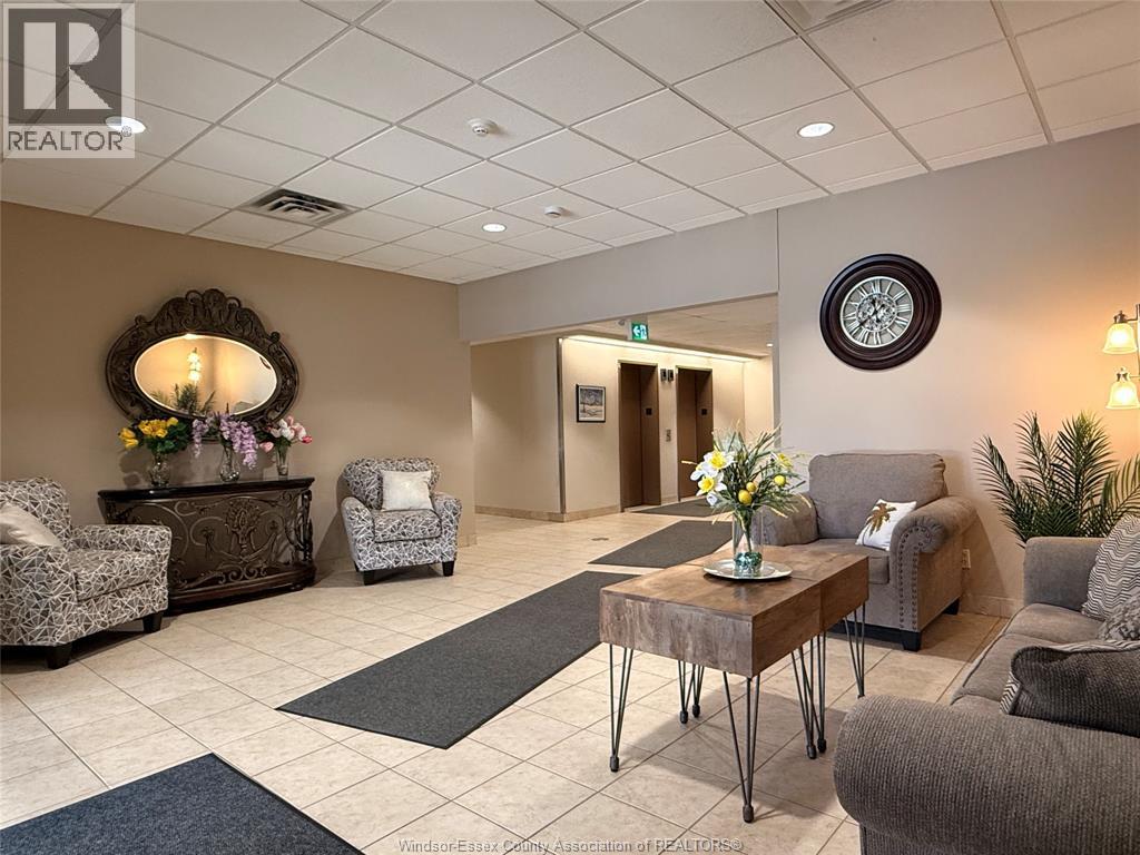 315 Village Grove Drive Unit# 501, Tecumseh, Ontario  N8N 5G4 - Photo 4 - 26008523