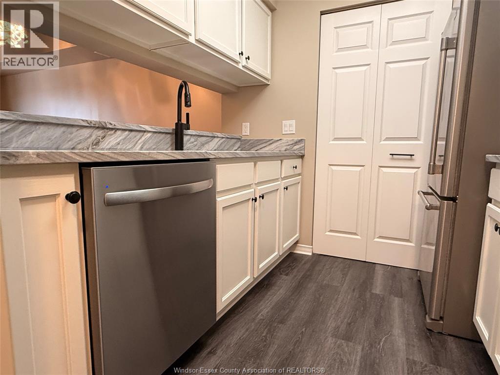 315 Village Grove Drive Unit# 501, Tecumseh, Ontario  N8N 5G4 - Photo 14 - 26008523