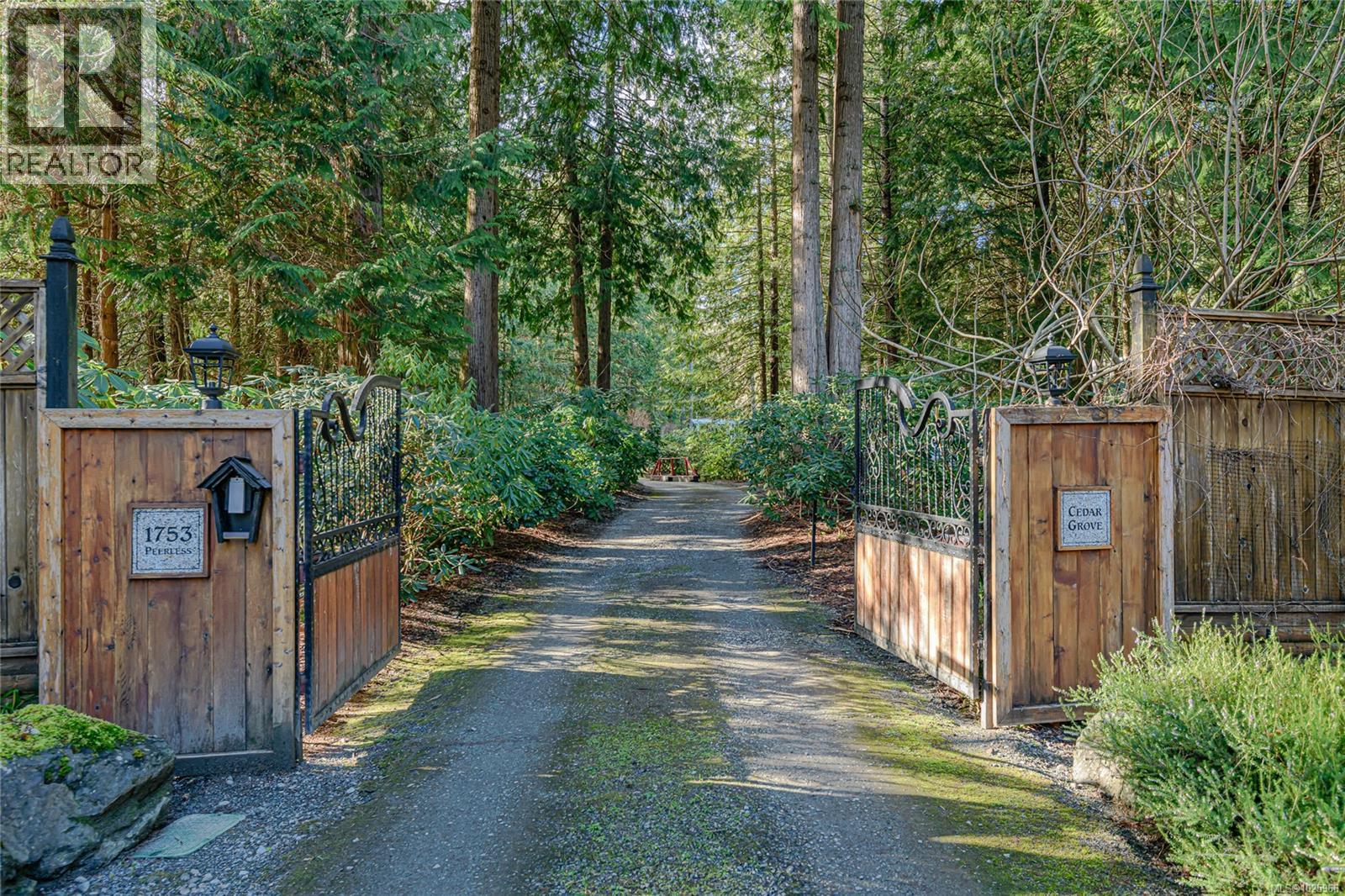 1753 Peerless Rd, Shawnigan Lake, British Columbia  V0R 1L0 - Photo 40 - 1025966