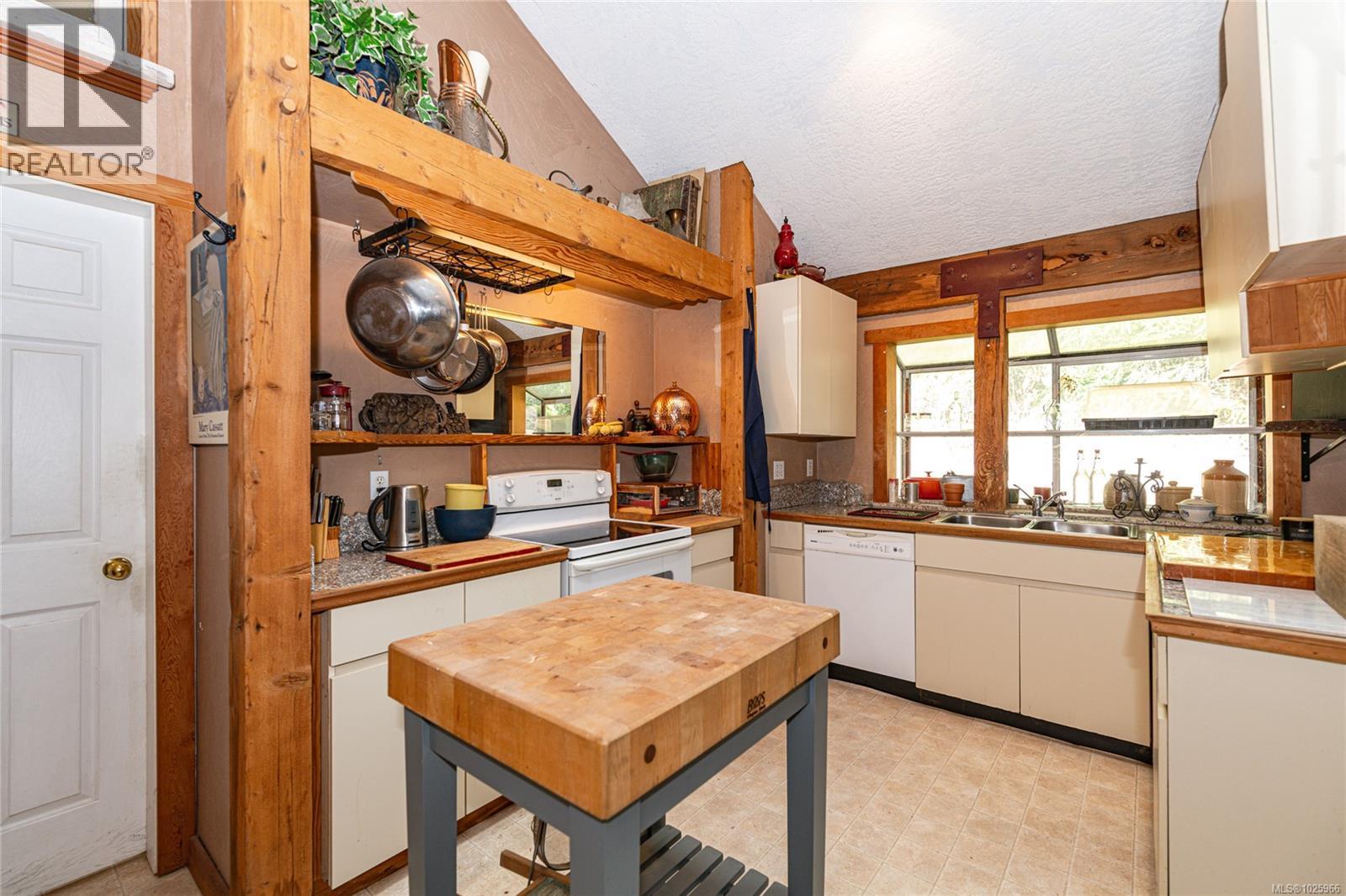 1753 Peerless Rd, Shawnigan Lake, British Columbia  V0R 1L0 - Photo 47 - 1025966