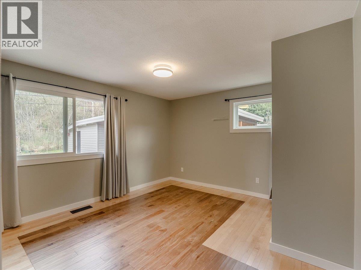 1181 Marianna Crescent, Trail, British Columbia  V1R 1C9 - Photo 22 - 10383932
