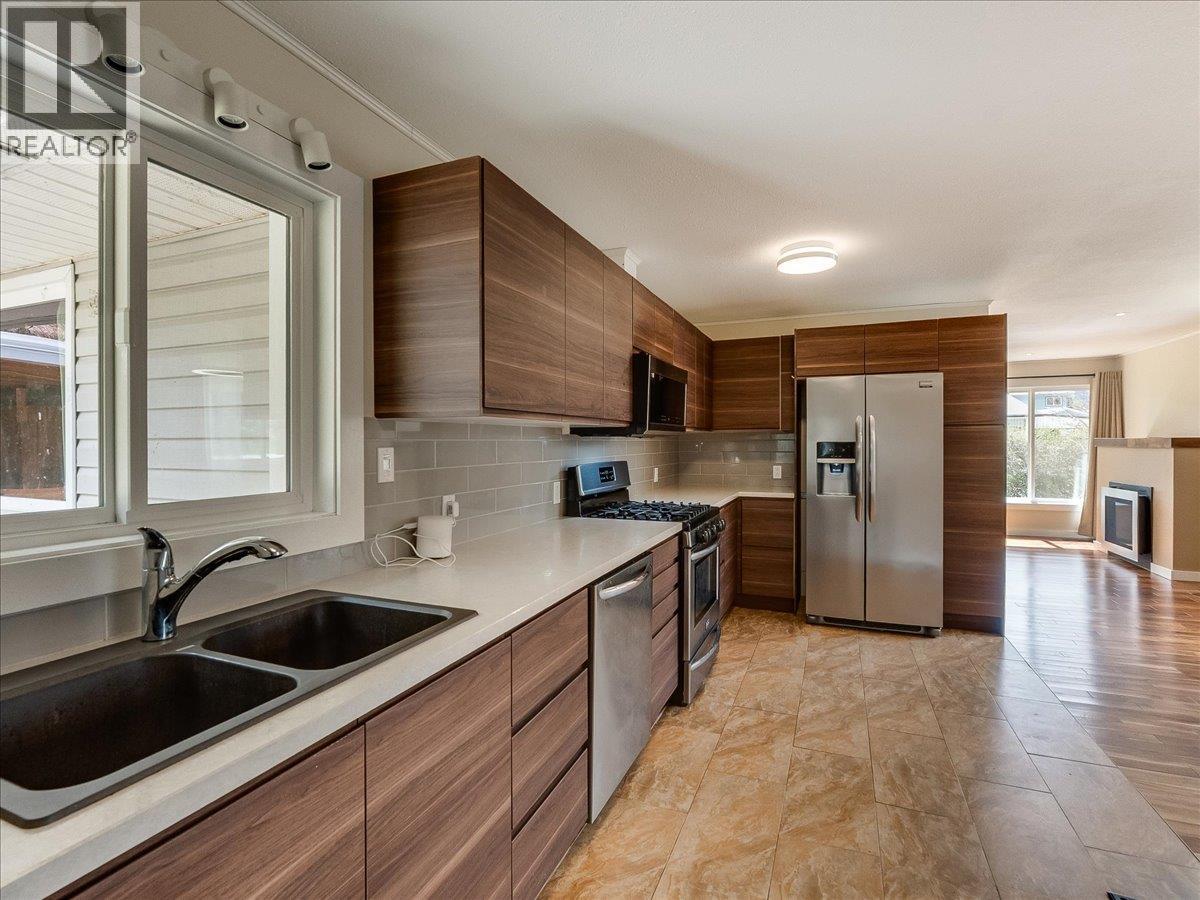 1181 Marianna Crescent, Trail, British Columbia  V1R 1C9 - Photo 11 - 10383932