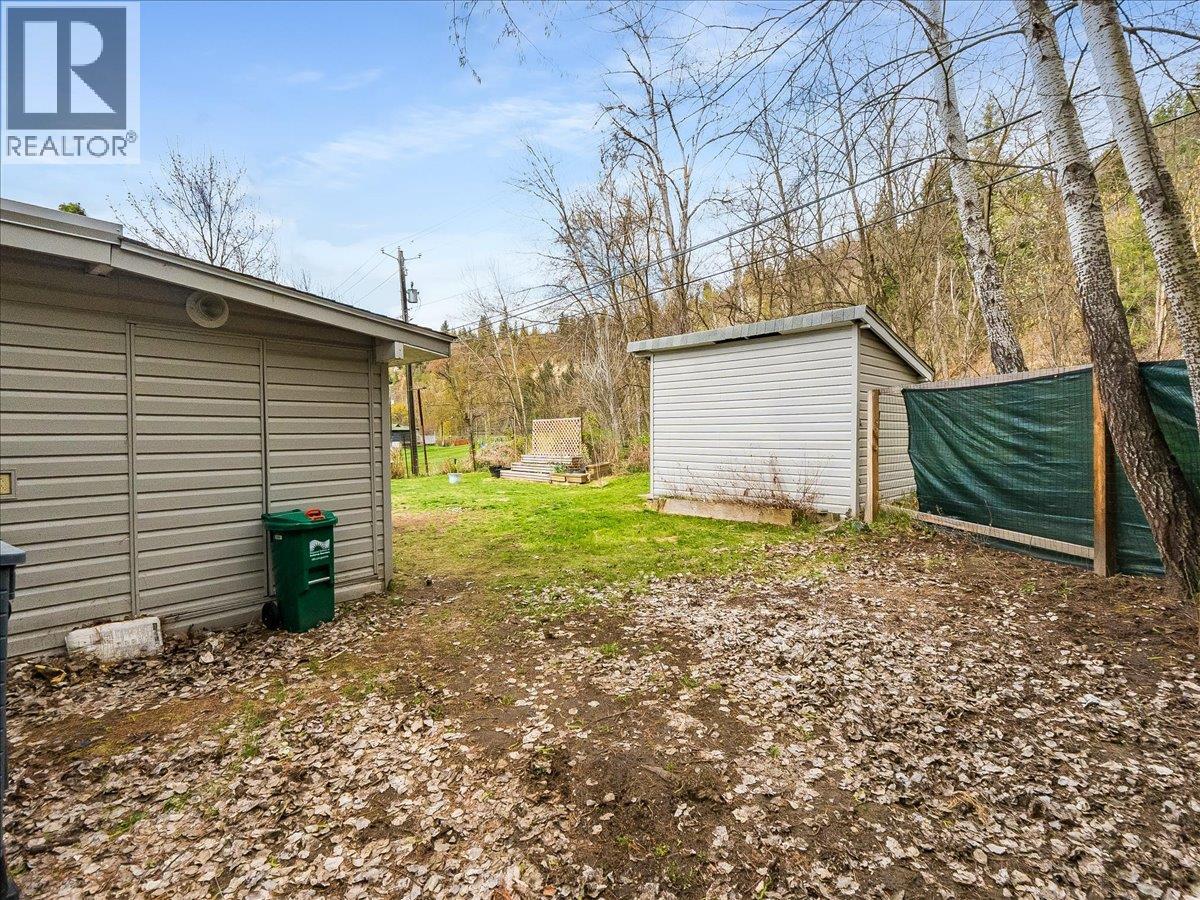 1181 Marianna Crescent, Trail, British Columbia  V1R 1C9 - Photo 40 - 10383932