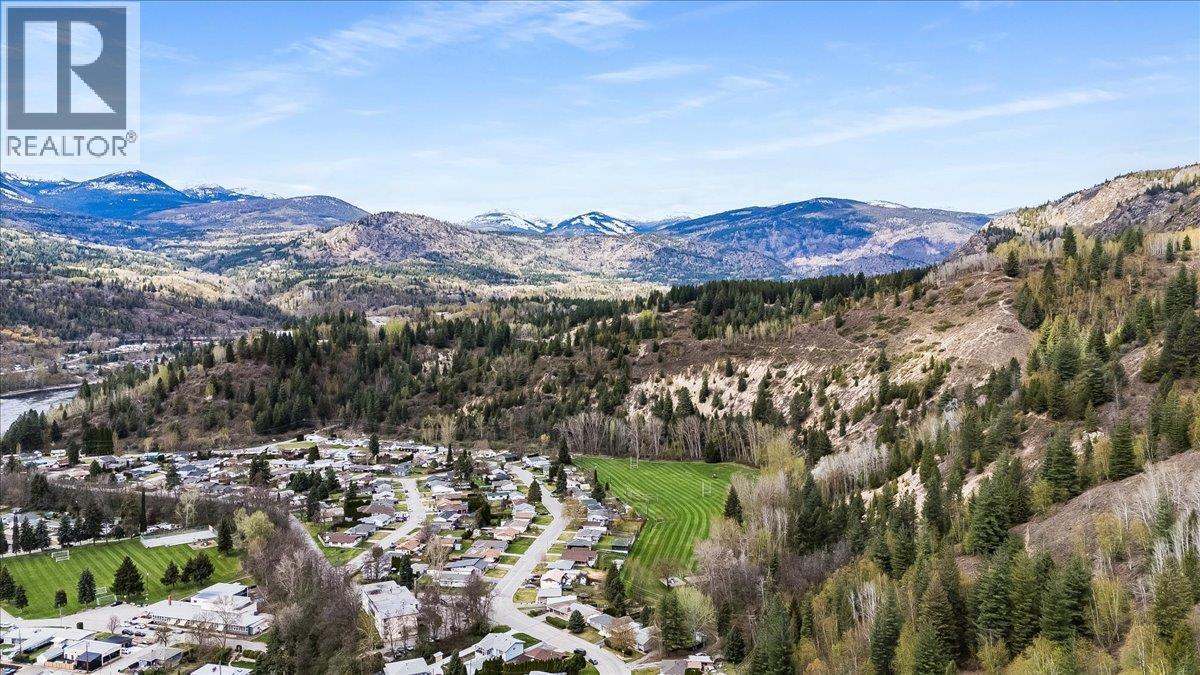 1181 Marianna Crescent, Trail, British Columbia  V1R 1C9 - Photo 52 - 10383932