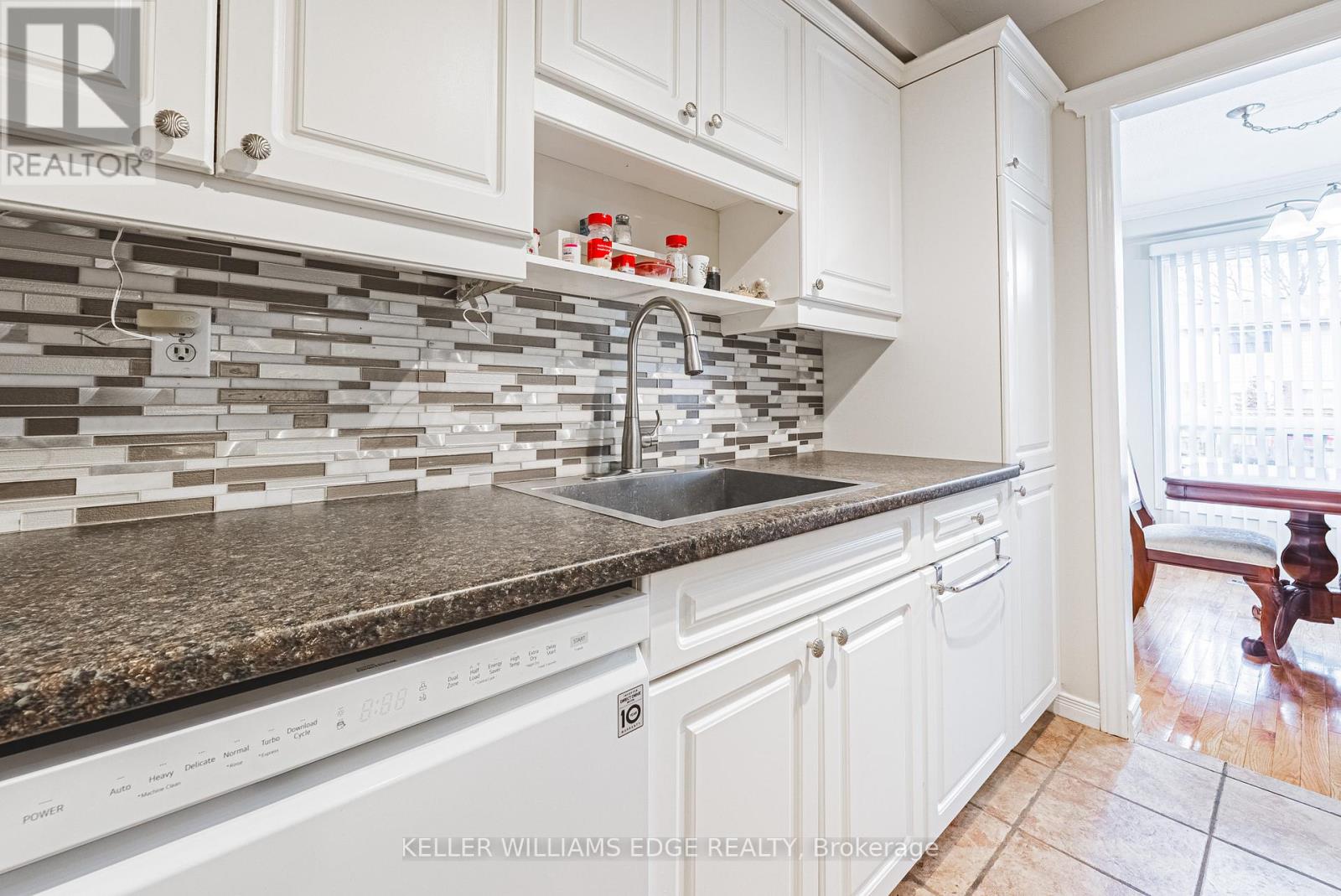 60 - 1576 Newlands Crescent, Burlington, Ontario  L7M 1V6 - Photo 10 - W13016624