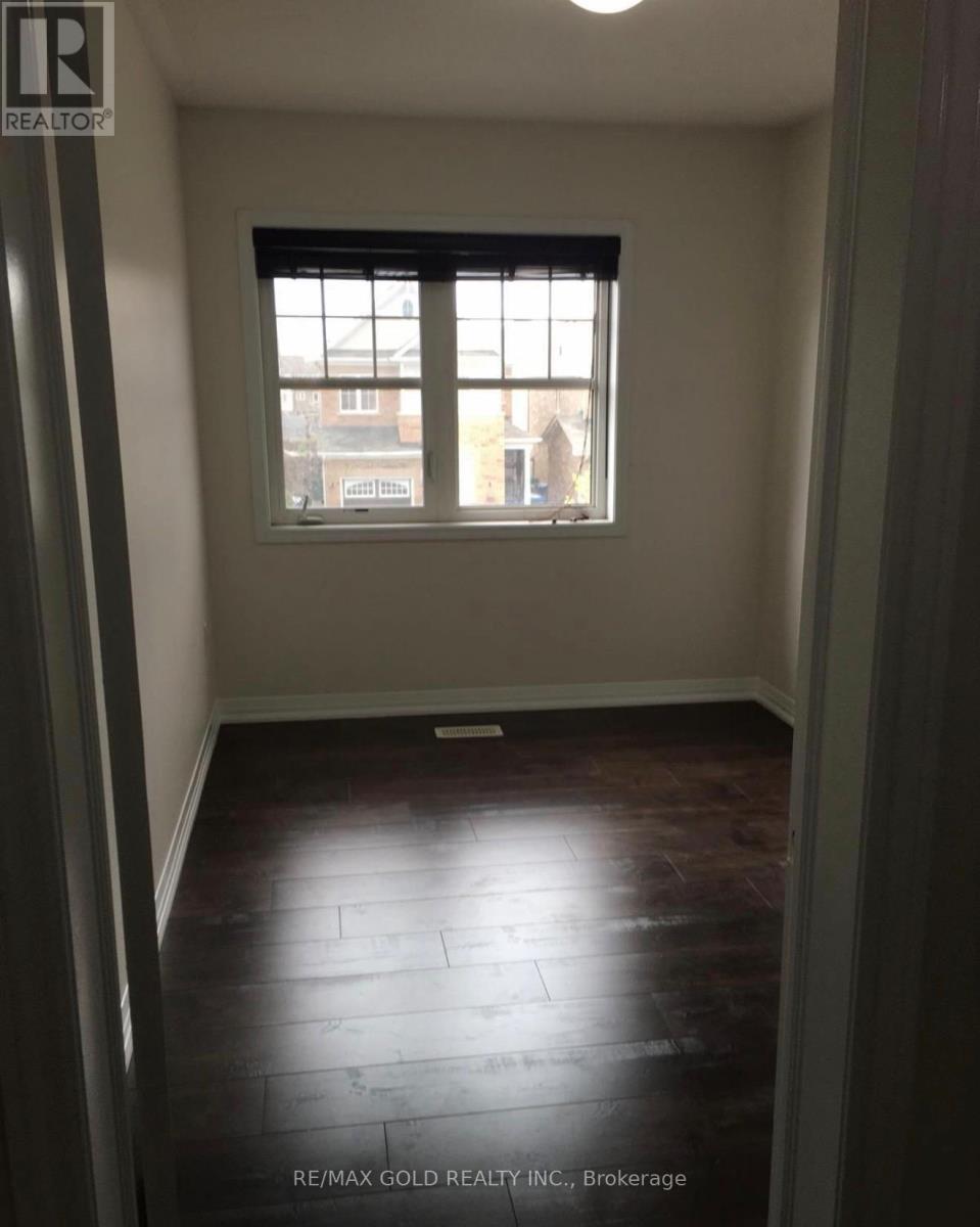 94 Robert Parkinson Drive, Brampton, Ontario  L7A 0Z3 - Photo 16 - W12961892