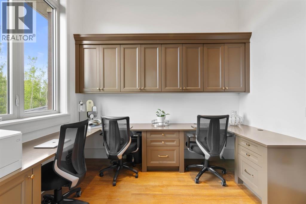 108 Posthill Drive Sw, Calgary, Alberta  T3H 0J1 - Photo 23 - A2303085