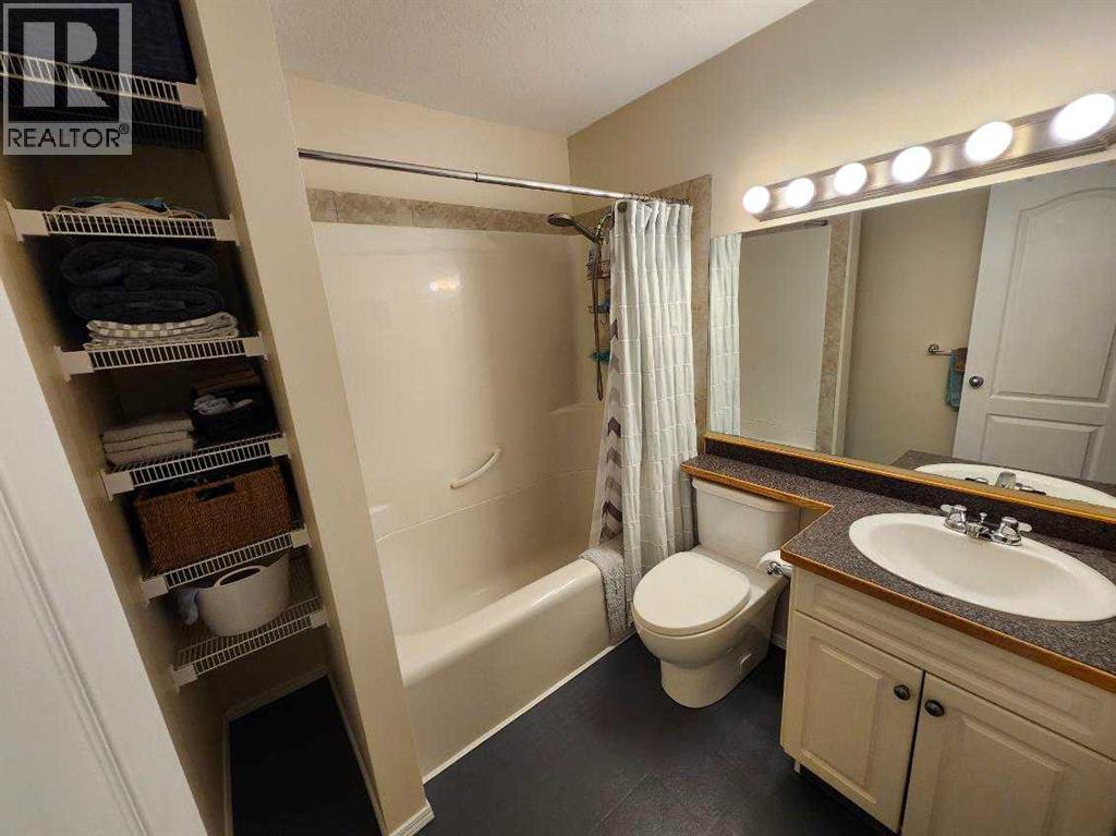 Unit 3, 1 Fir Street, Red Deer, Alberta  T4N 4Y1 - Photo 10 - A2302980