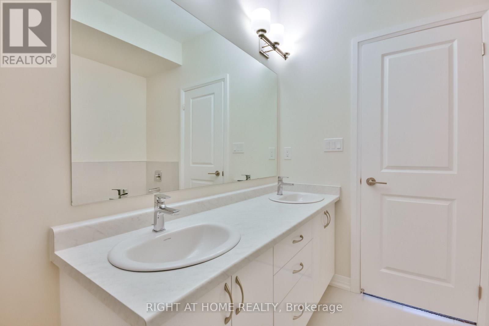 3056 Sandy Acrs Avenue, Severn, Ontario  L3V 8P8 - Photo 21 - S13017760