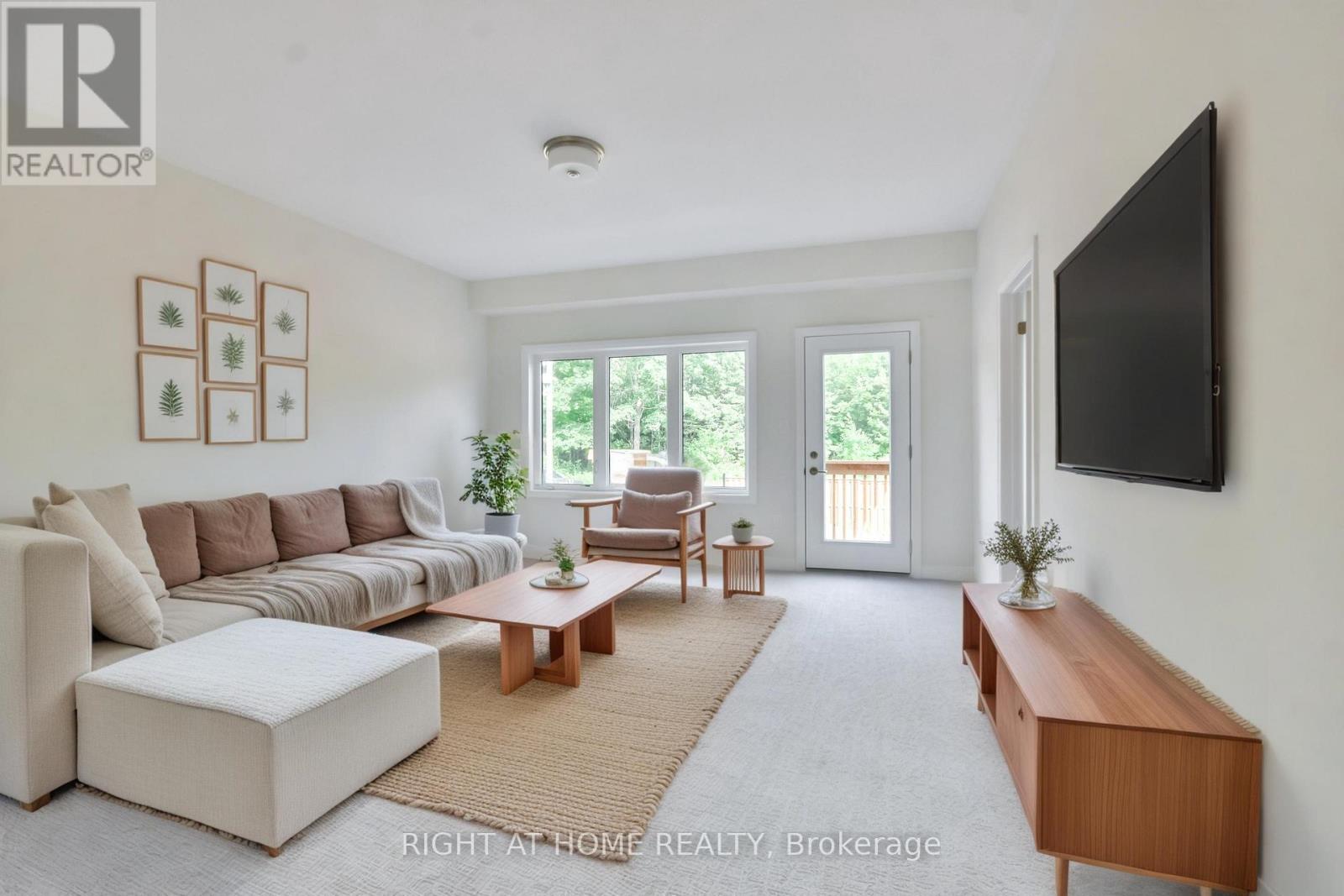 3056 Sandy Acrs Avenue, Severn, Ontario  L3V 8P8 - Photo 4 - S13017760