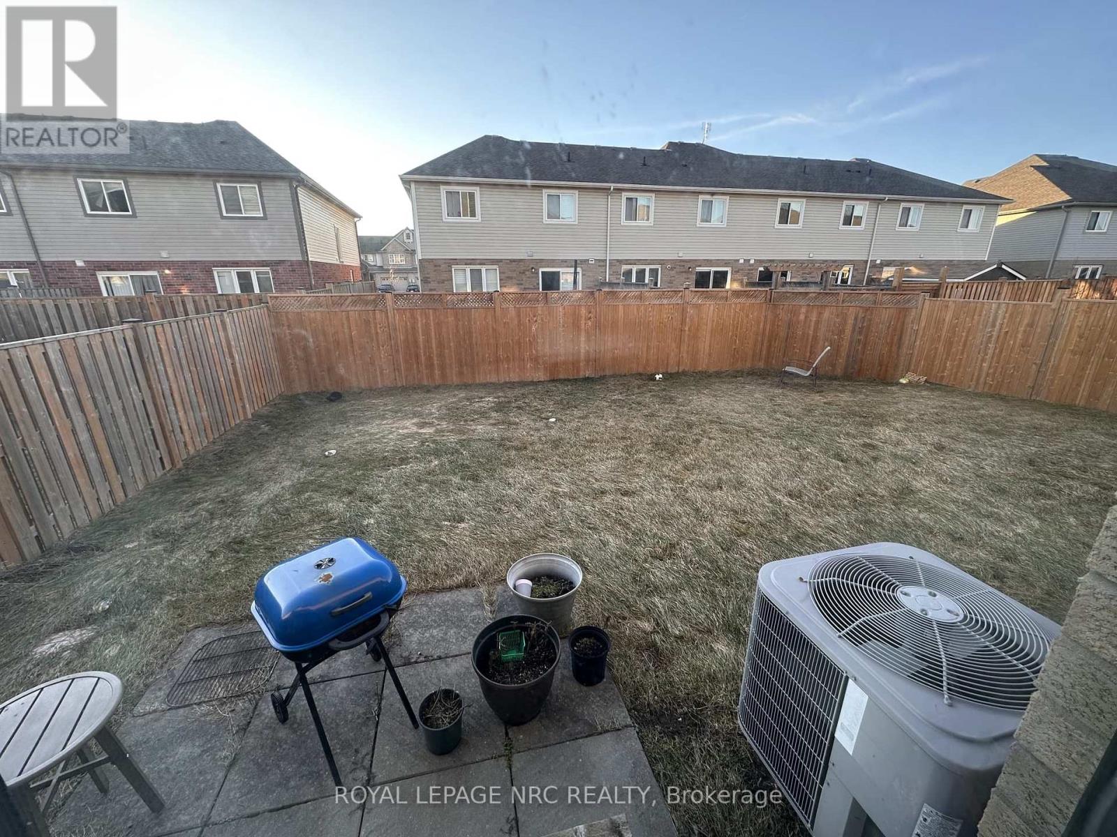 40 Elderberry Road, Thorold, Ontario  L2V 0E7 - Photo 15 - X12859740