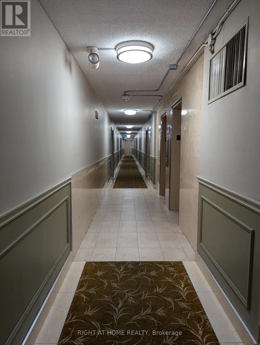 708 - 1615 Bloor Street N, Mississauga, Ontario  L4X 1S2 - Photo 4 - W13017770