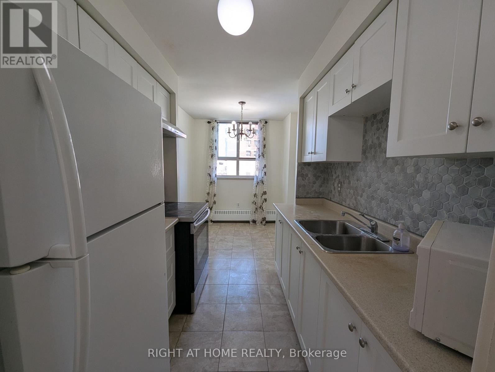 708 - 1615 Bloor Street N, Mississauga, Ontario  L4X 1S2 - Photo 7 - W13017770