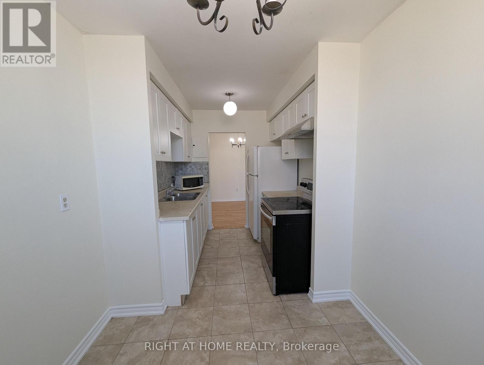 708 - 1615 Bloor Street N, Mississauga, Ontario  L4X 1S2 - Photo 8 - W13017770