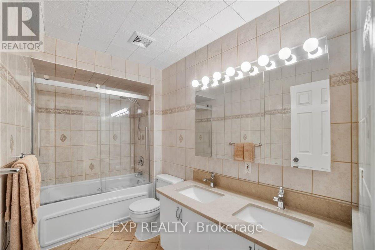 3440 Redmond Road, Mississauga (Fairview), Ontario  L5B 3S5 - Photo 20 - W12894102