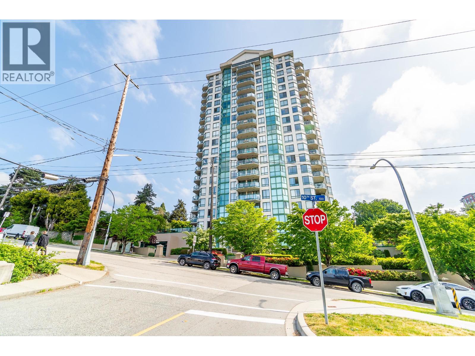806 121 TENTH STREET, New Westminster, British Columbia