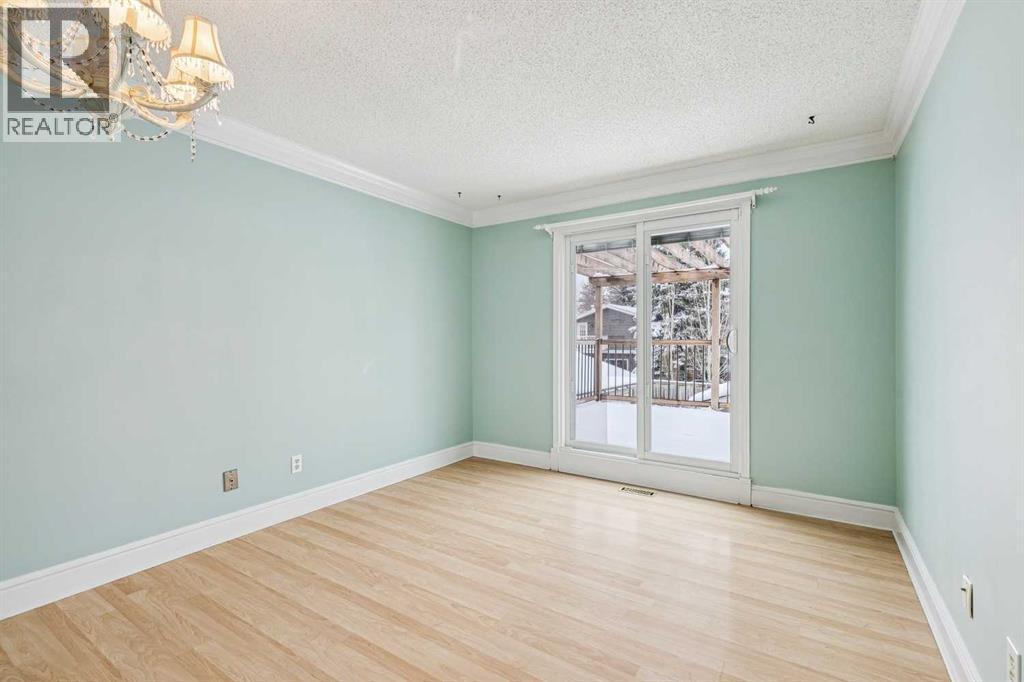 131 Woodglen Way Sw, Calgary, Alberta  T2W 4L9 - Photo 13 - A2298404