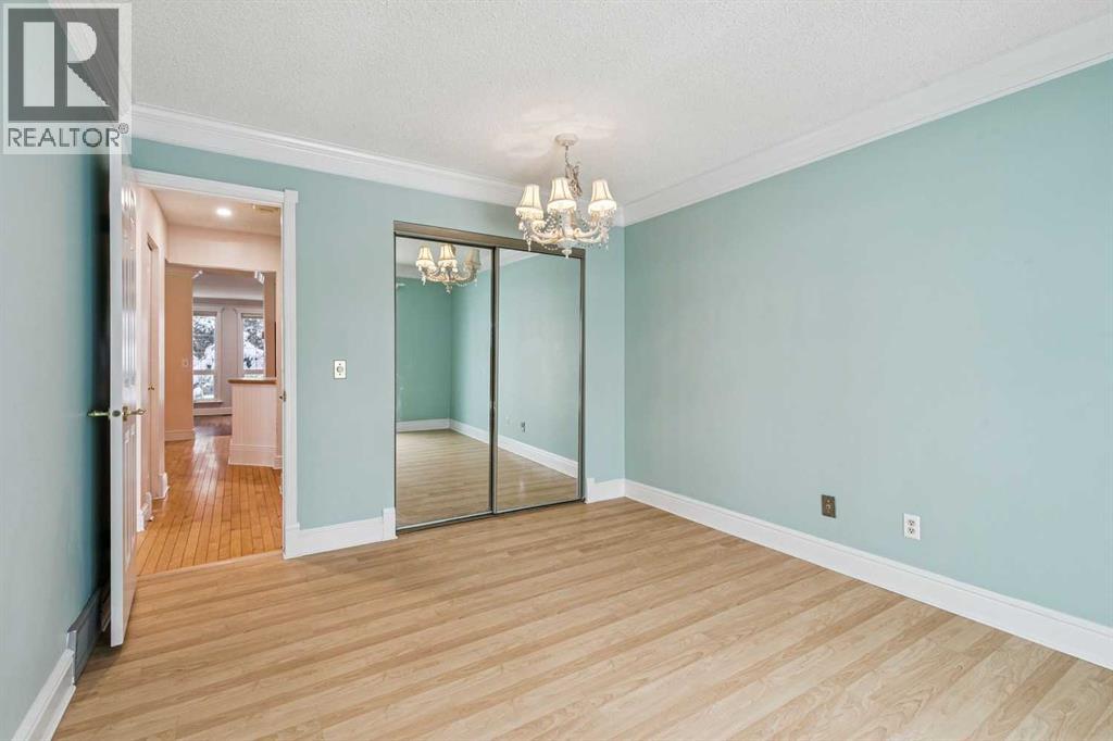 131 Woodglen Way Sw, Calgary, Alberta  T2W 4L9 - Photo 14 - A2298404