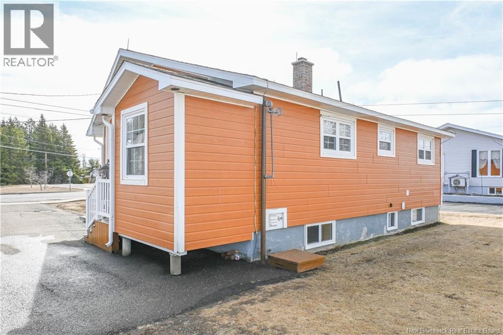 4279 Beauregard Street, Tracadie, New Brunswick  E1X 1C4 - Photo 5 - NB137451
