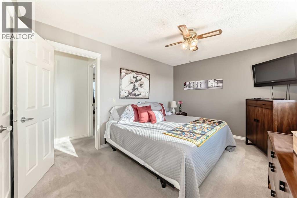 8 Meadow Place SE, Airdrie, Alberta  T4A 1W4 - Photo 20 - A2299404