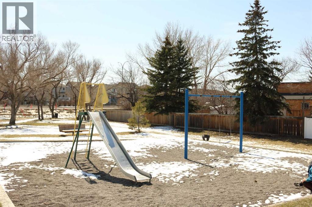 8 Meadow Place SE, Airdrie, Alberta  T4A 1W4 - Photo 45 - A2299404