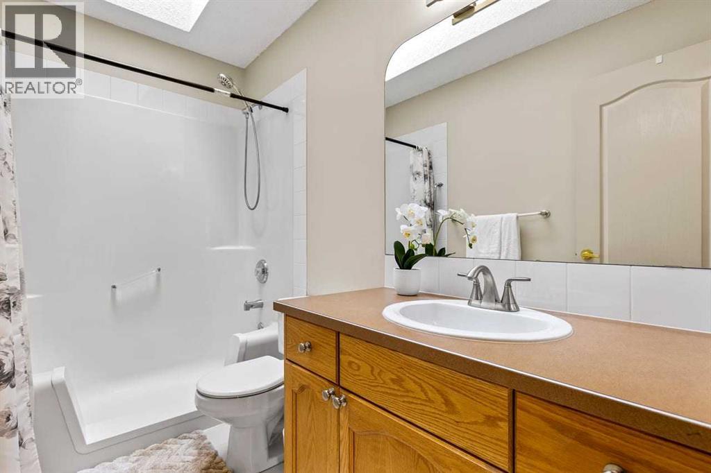 310 Somerset Drive Sw, Calgary, Alberta  T2Y 3M4 - Photo 24 - A2301601