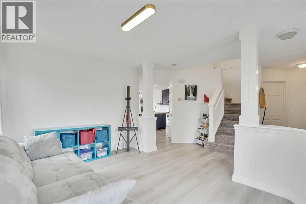 391 Millrise Square Sw, Calgary, Alberta  T2Y 4C2 - Photo 4 - A2302105