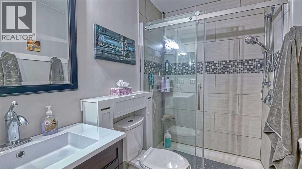 64 Midglen Drive Se, Calgary, Alberta  T2X 1G7 - Photo 14 - A2302754