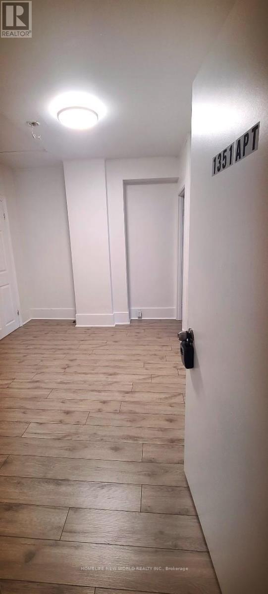 2fl Apt - 1351 St Clair Avenue W, Toronto, Ontario  M6E 1C5 - Photo 4 - W13017778