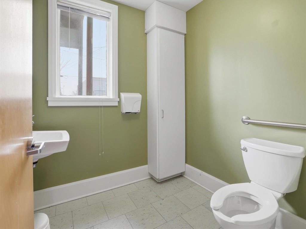 608 Broadway Street, Winnipeg, Manitoba  R3C 0W8 - Photo 10 - 202604381