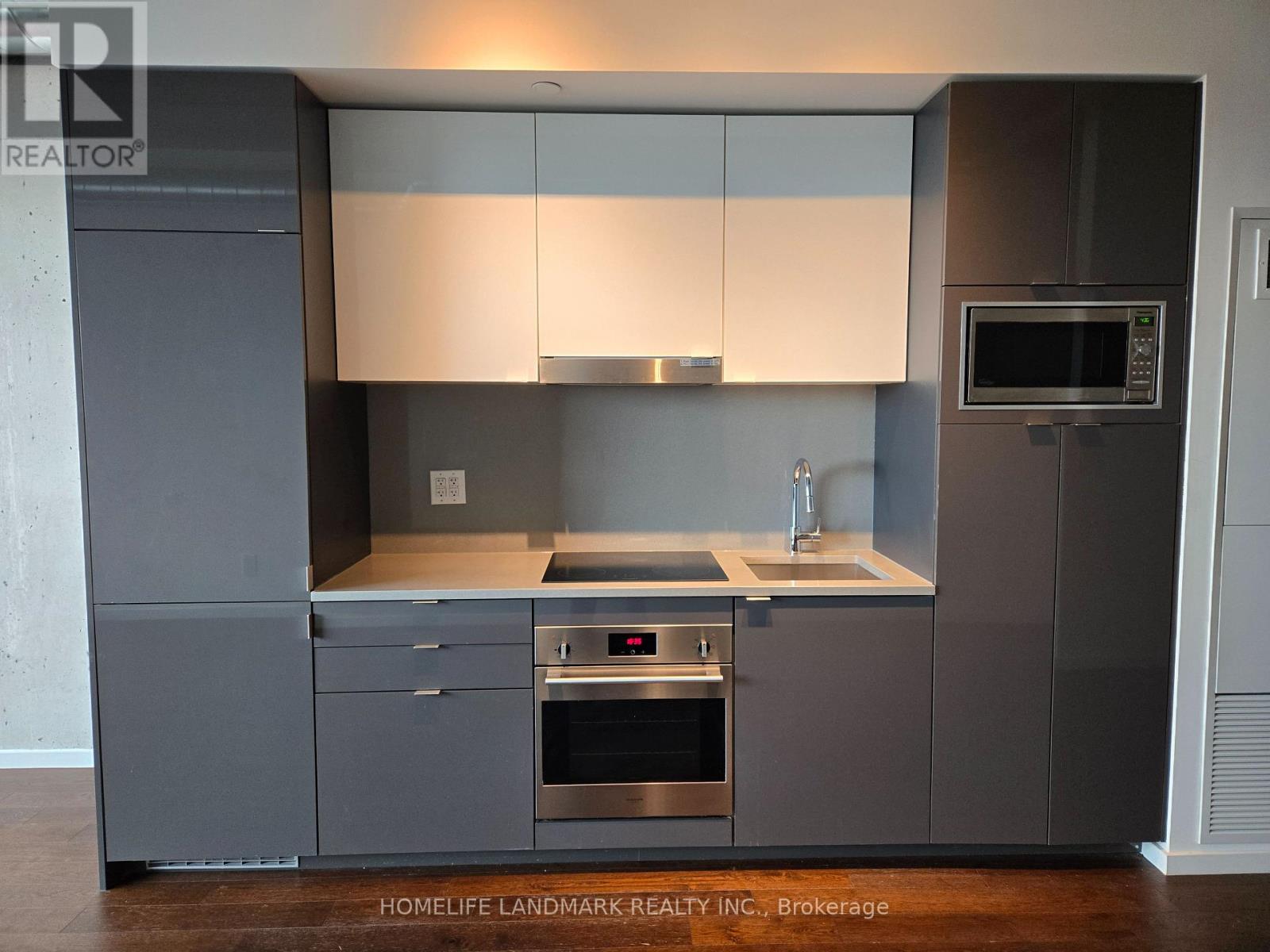 #618 - 21 Lawren Harris Square, Toronto, Ontario  M5A 0T4 - Photo 10 - C12885542