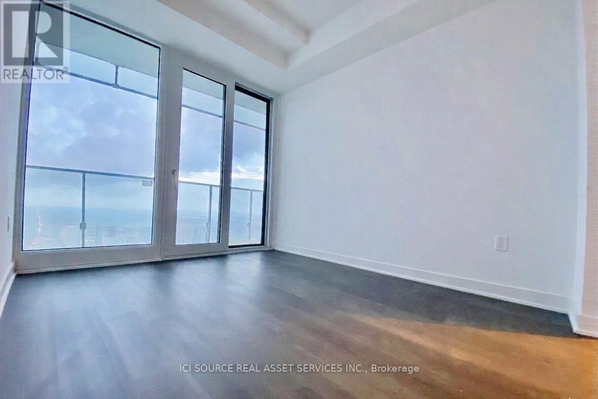 5501 - 3900 Confederation Parkway, Mississauga, Ontario  L5B 0M3 - Photo 17 - W12994400