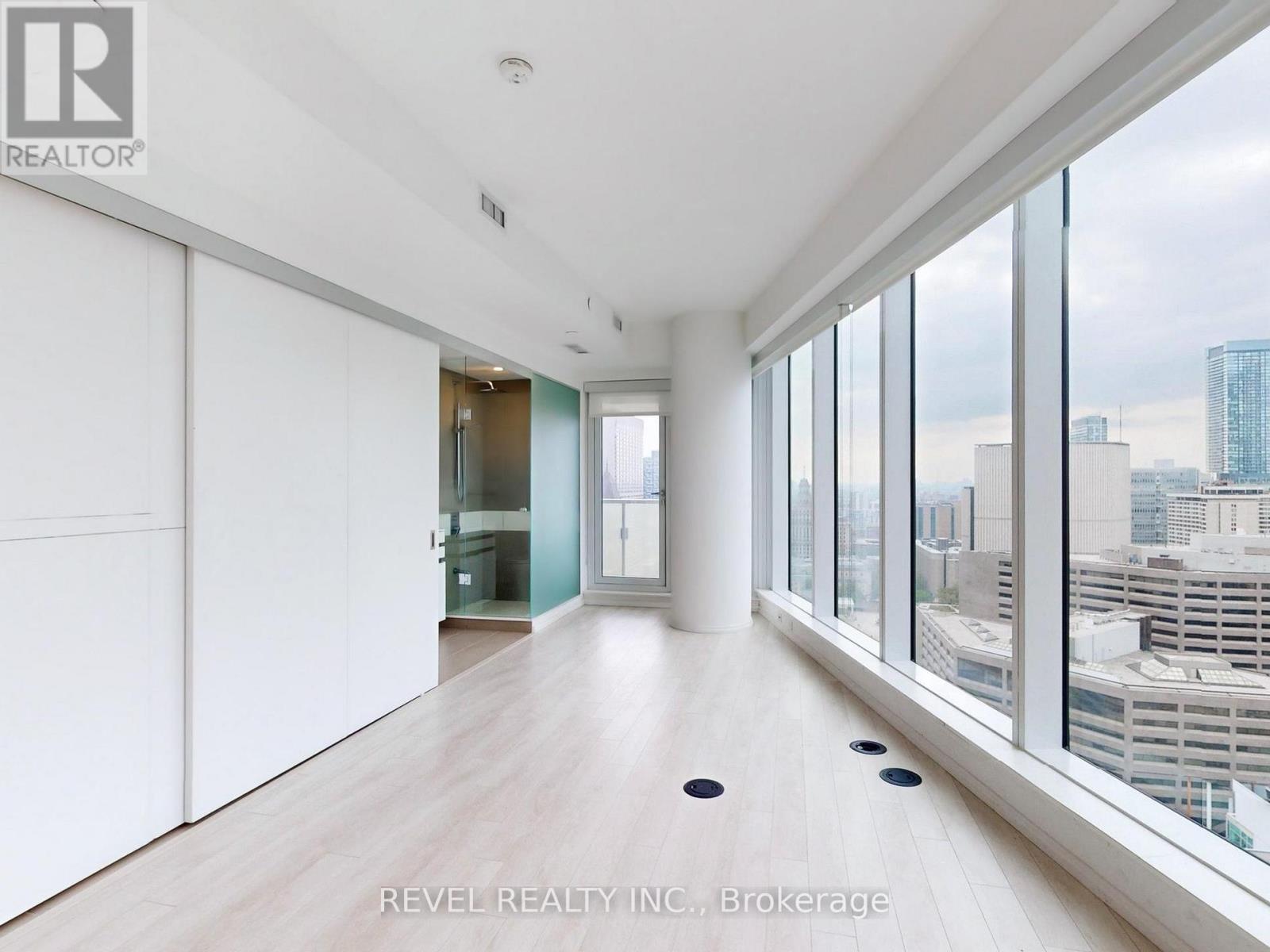 2412 - 197 Yonge Street, Toronto (Church-Yonge Corridor), Ontario  M5B 1M4 - Photo 6 - C13017782