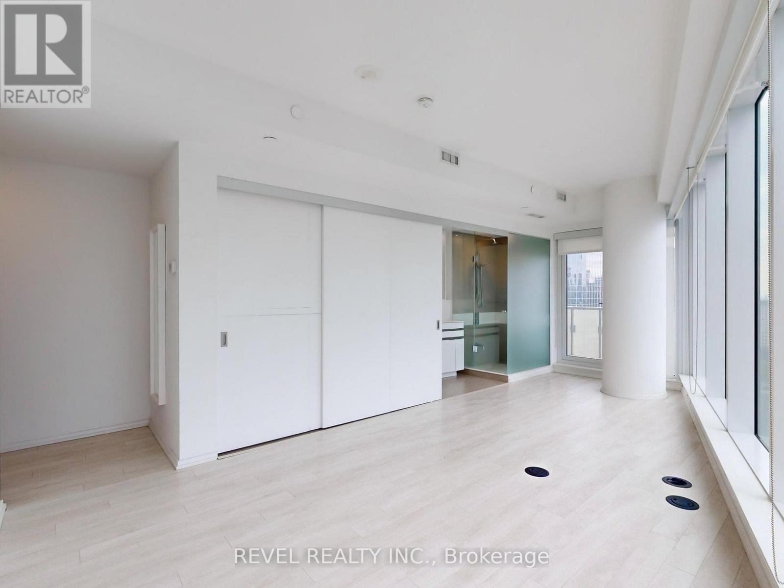 2412 - 197 Yonge Street, Toronto (Church-Yonge Corridor), Ontario  M5B 1M4 - Photo 7 - C13017782