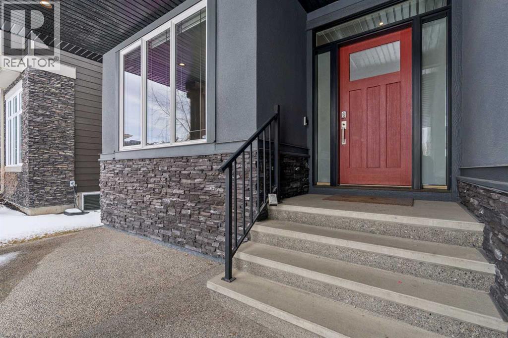120 Aspen Dale Way Sw, Calgary, Alberta  T3H 0S1 - Photo 3 - A2296387