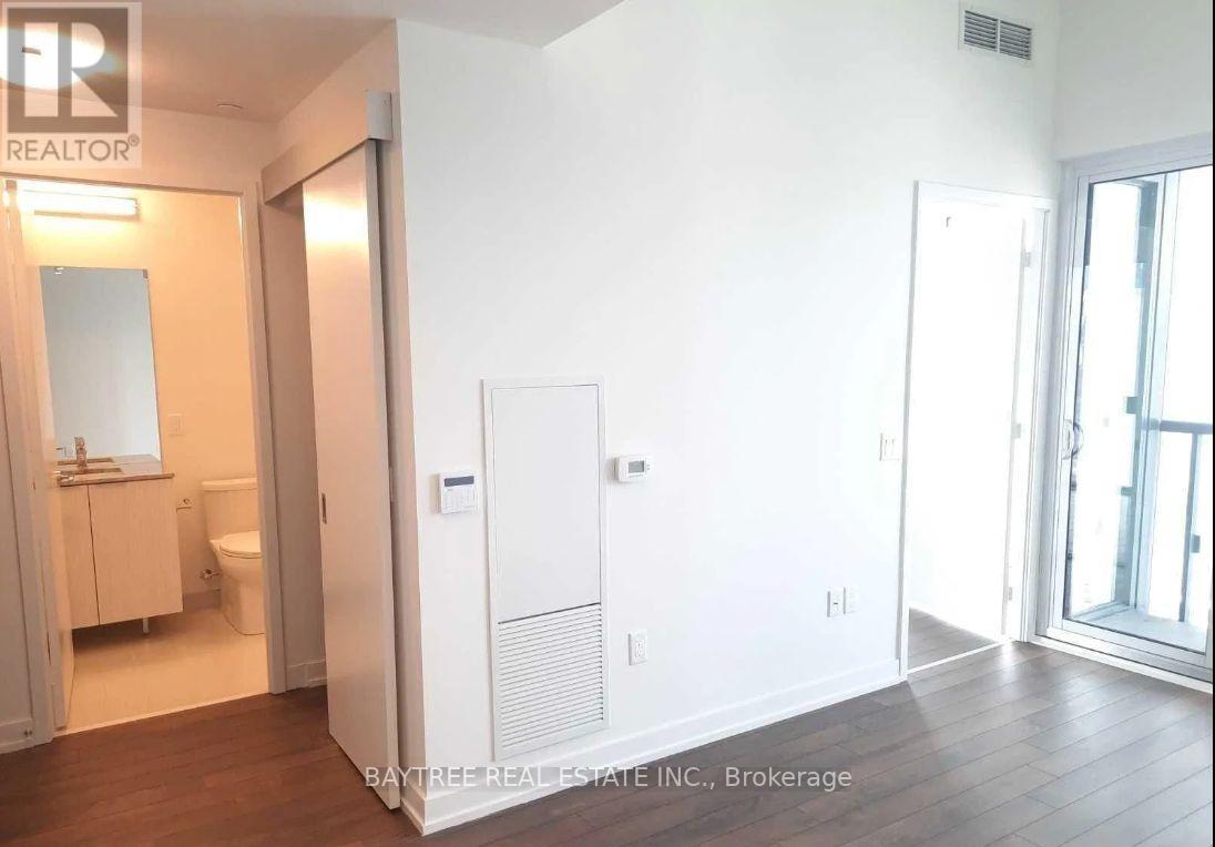 2216 - 158 Front Street E, Toronto, Ontario  M5A 0K9 - Photo 17 - C12882628