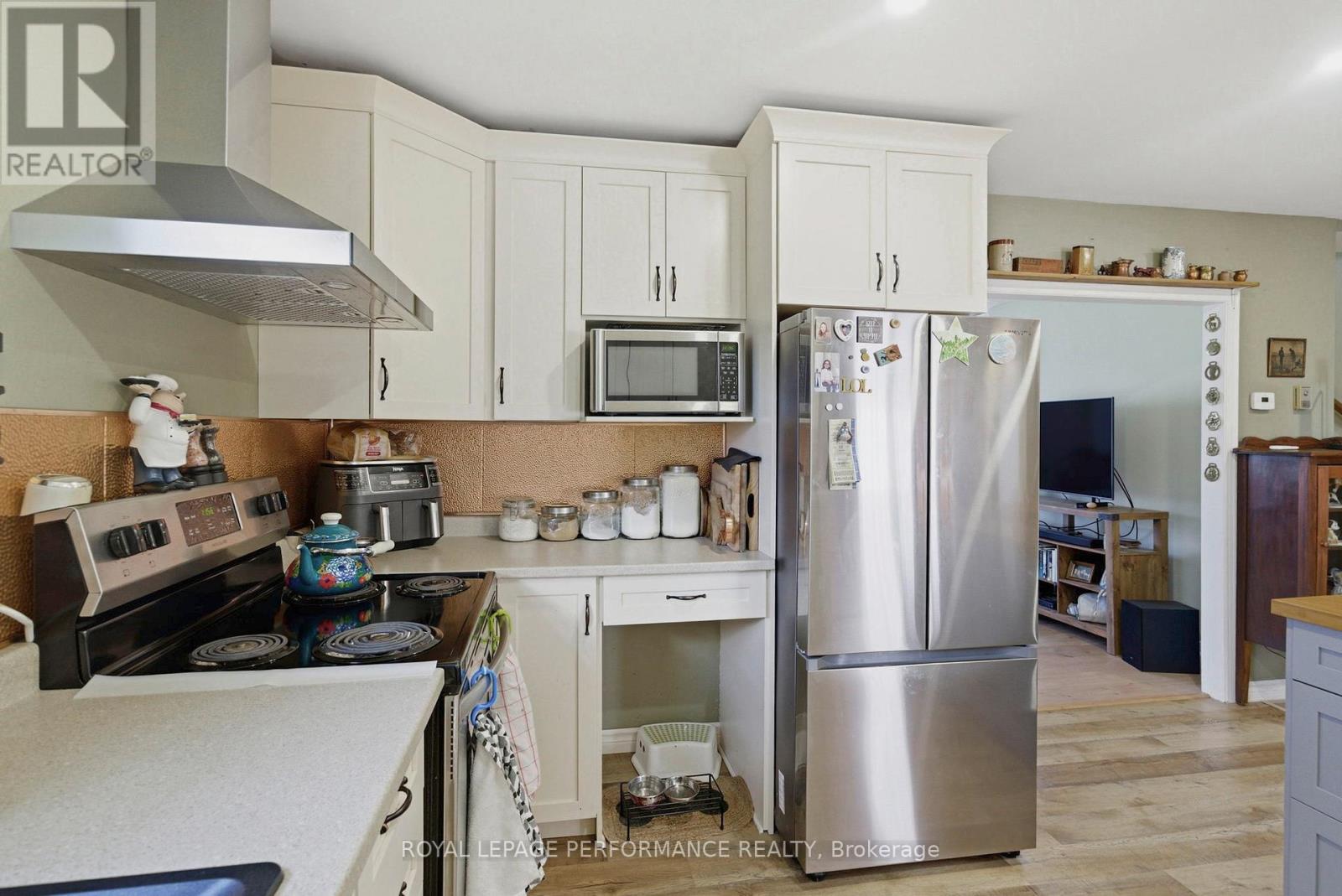 17370 Headline Road, South Stormont, Ontario  K0C 1P0 - Photo 7 - X13017788