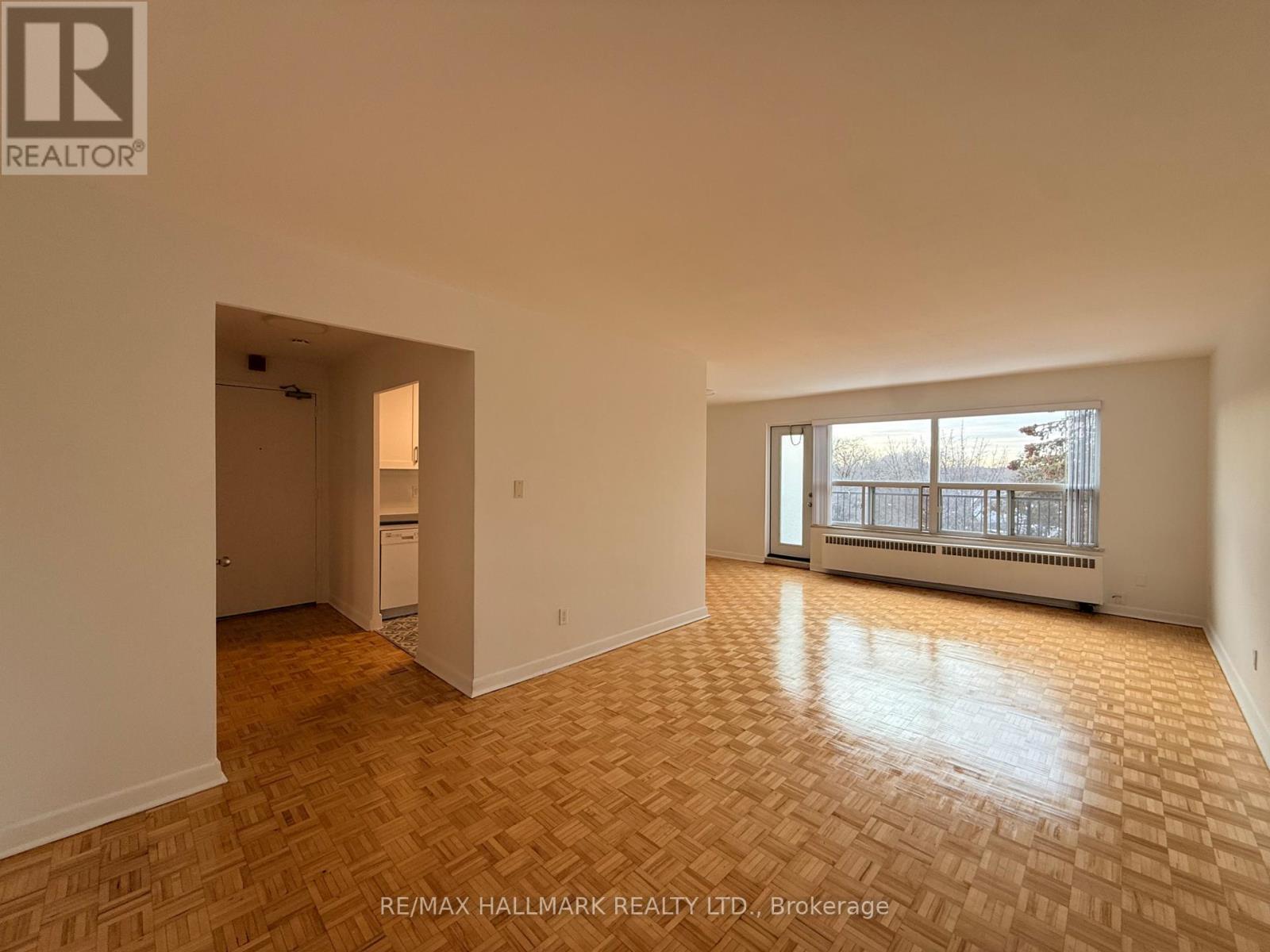 405 - 28 Upper Canada Drive, Toronto, Ontario  M2P 1R9 - Photo 2 - C12677174