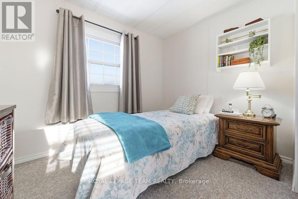 46 Sunset Lane, Horton, Ontario  K7V 0A5 - Photo 19 - X12810294