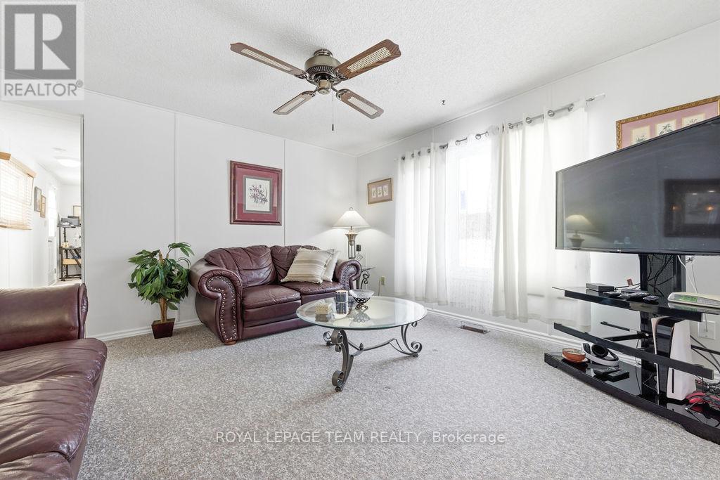 46 Sunset Lane, Horton, Ontario  K7V 0A5 - Photo 14 - X12810294