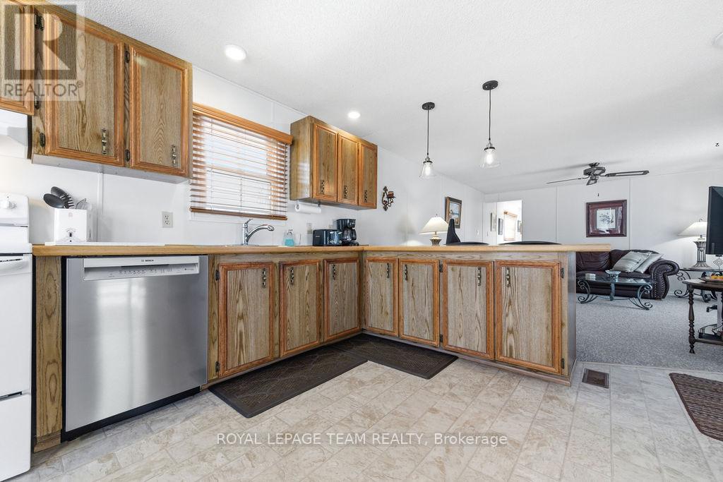 46 Sunset Lane, Horton, Ontario  K7V 0A5 - Photo 12 - X12810294