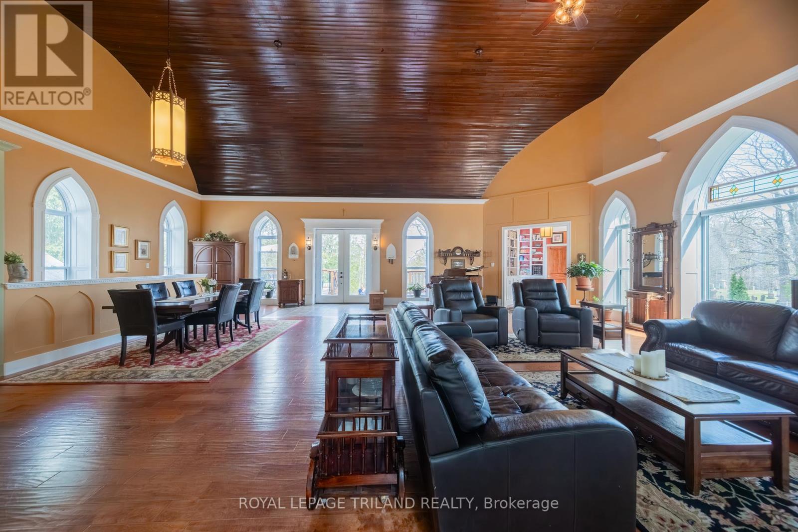 32135 Sylvan Road, North Middlesex, Ontario  N0M 2K0 - Photo 7 - X13017820