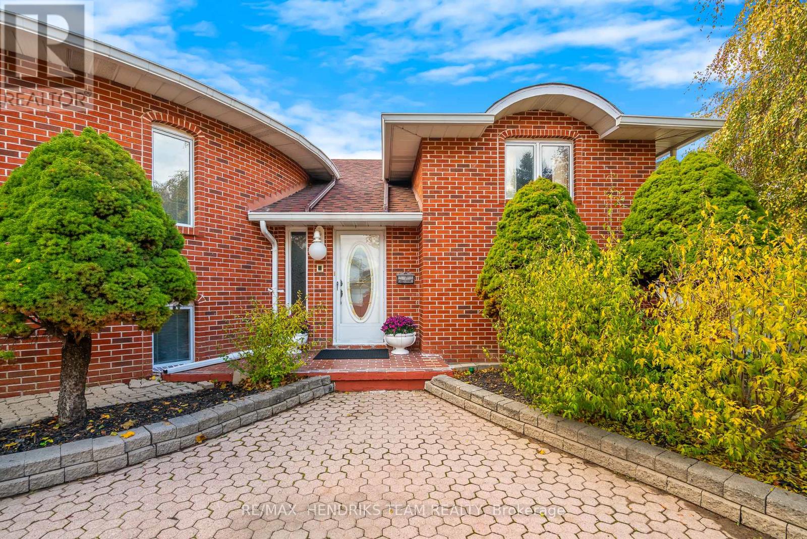 85 Westgate Park Drive, St. Catharines, Ontario  L2N 5X1 - Photo 6 - X13017810