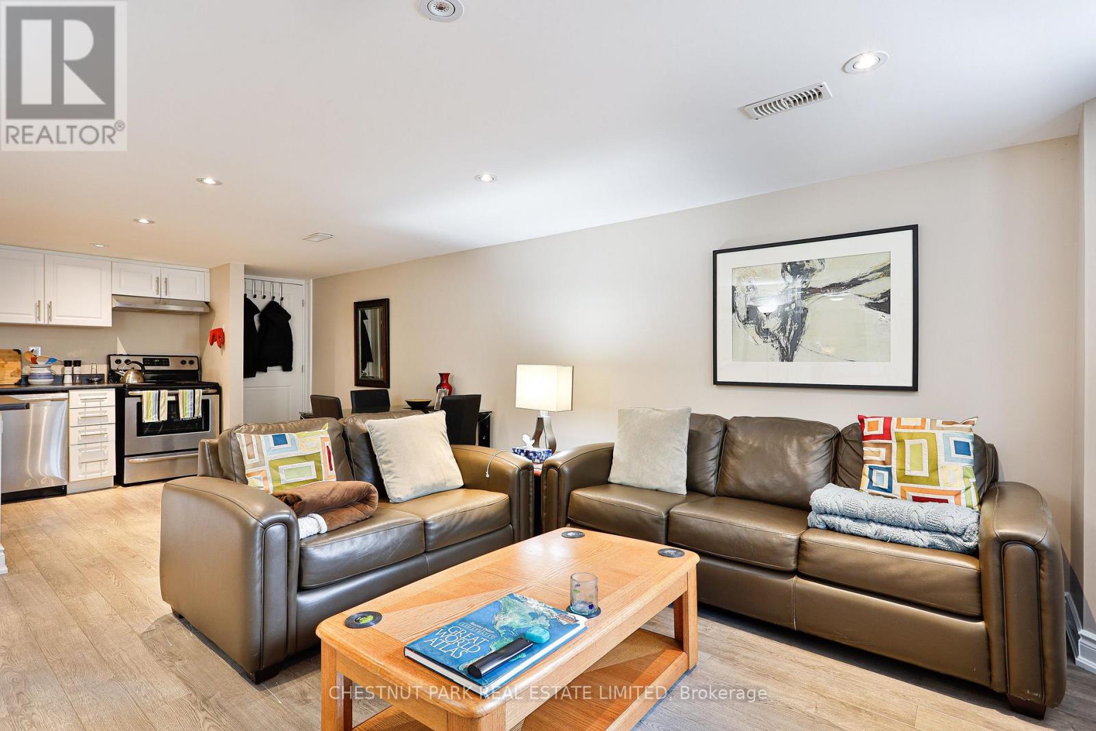 Lower Front - 515 Spadina Road, Toronto, Ontario  M5P 2W6 - Photo 4 - C13017808